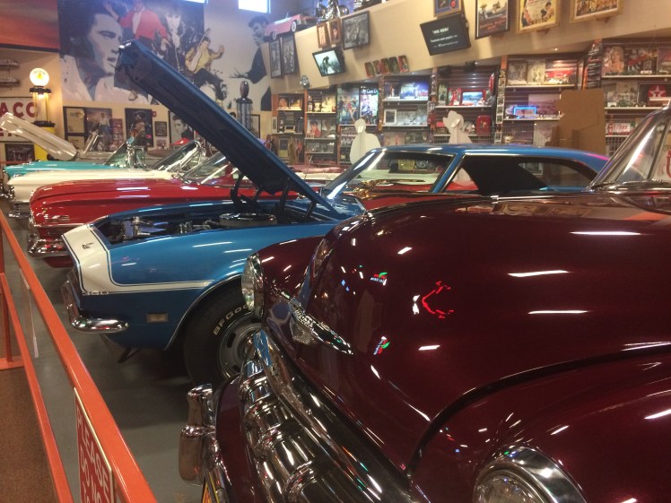 russells-travel-centre-2